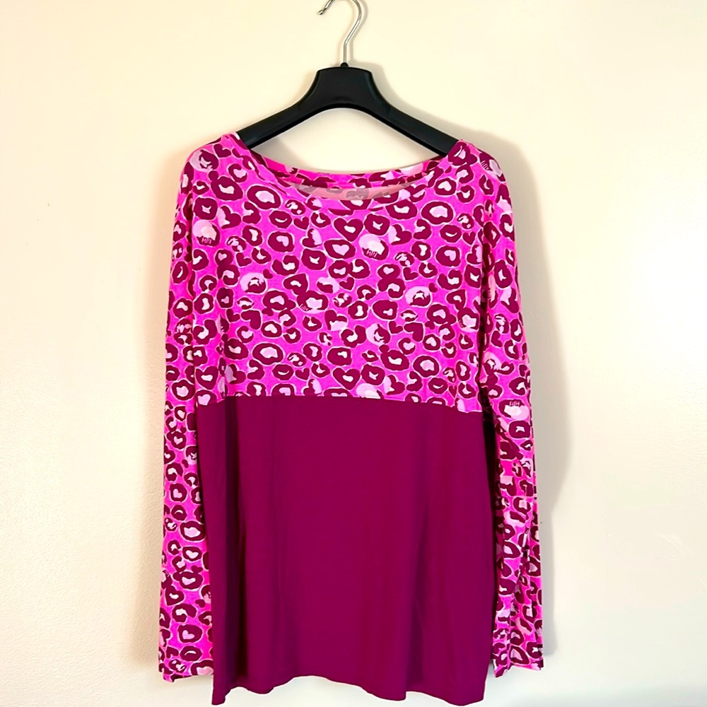 Lilly Pulitzer Finn too